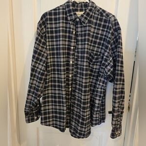Eddie Bauer Black and White Casual Button Down Shirt